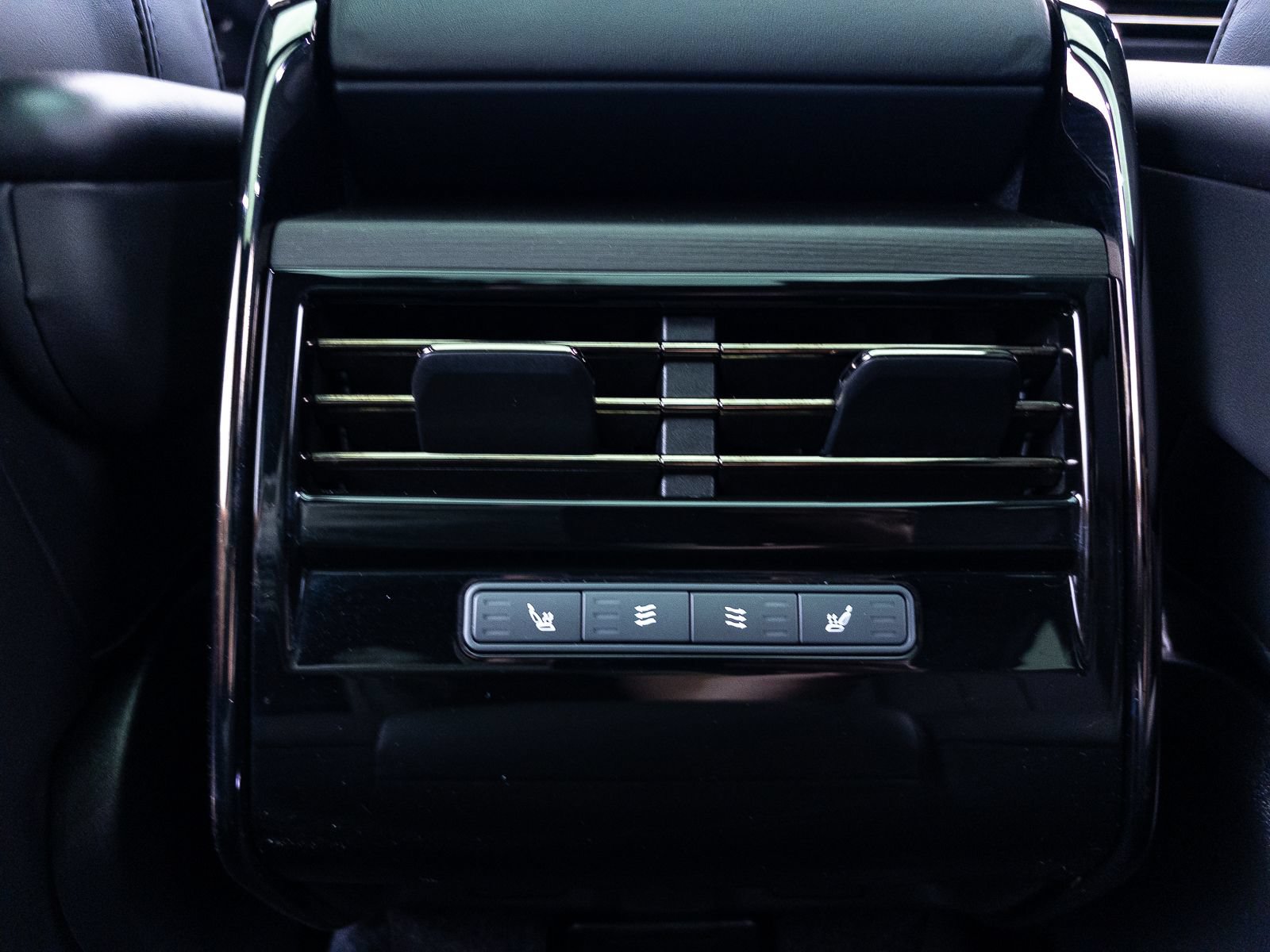 Used 2023 Land Rover Range Rover Sport SE AWD/4WD image 45