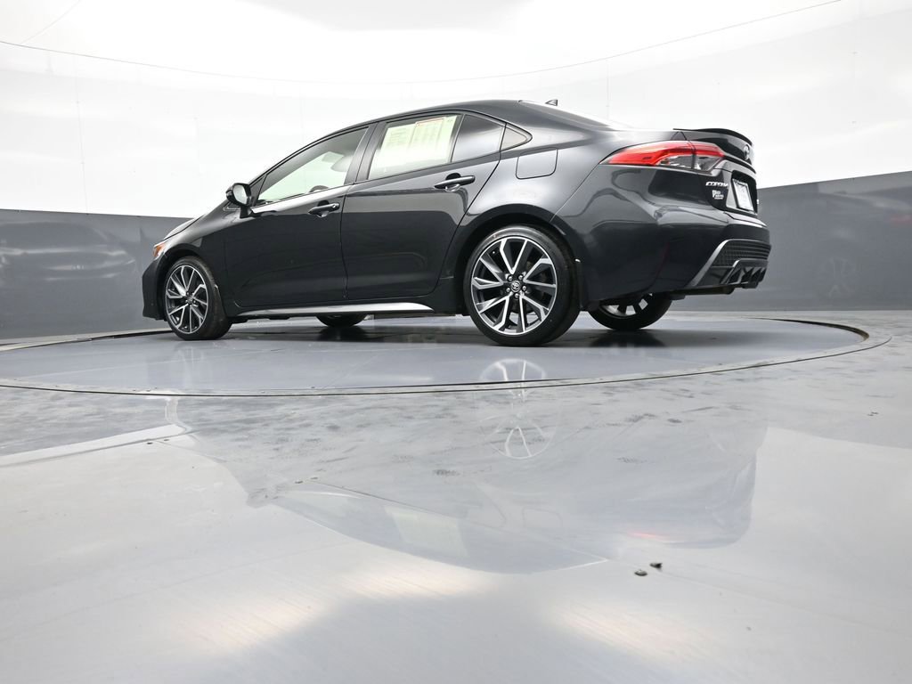Certified 2022 Toyota Corolla SE w/ SE Premium Package image 31