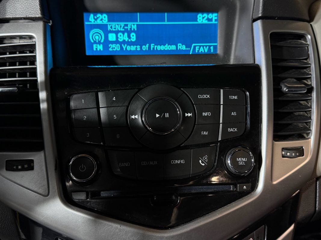Used 2016 Chevrolet Cruze L FWD image 13