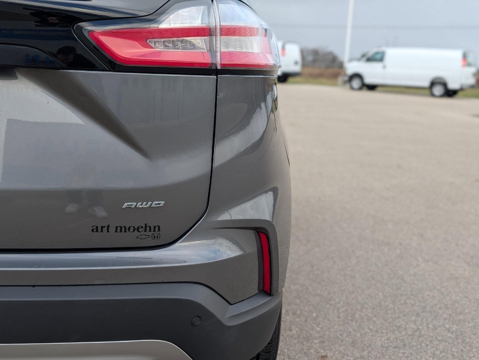 Used 2023 Ford Edge SEL image 5