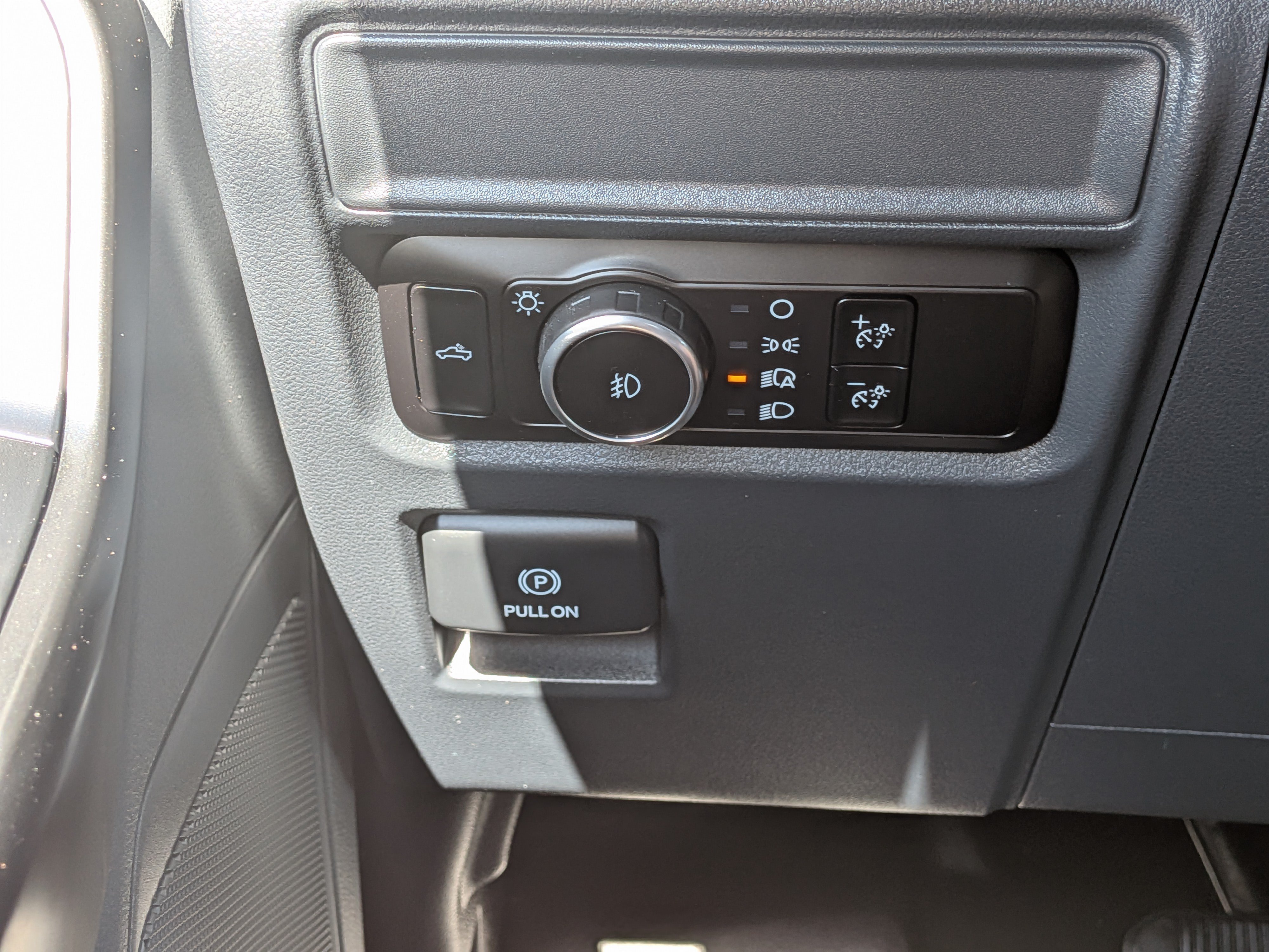 Used 2024 Ford F150 XL w/ Equipment Group 103A High AWD/4WD image 21