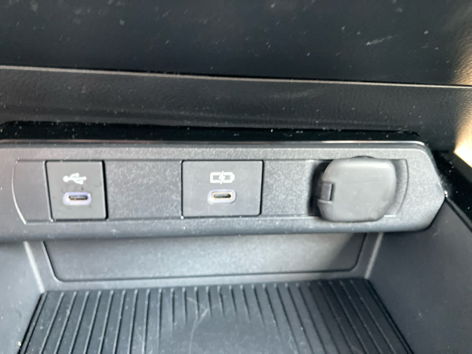 Certified 2026 Toyota Prius XLE FWD image 26
