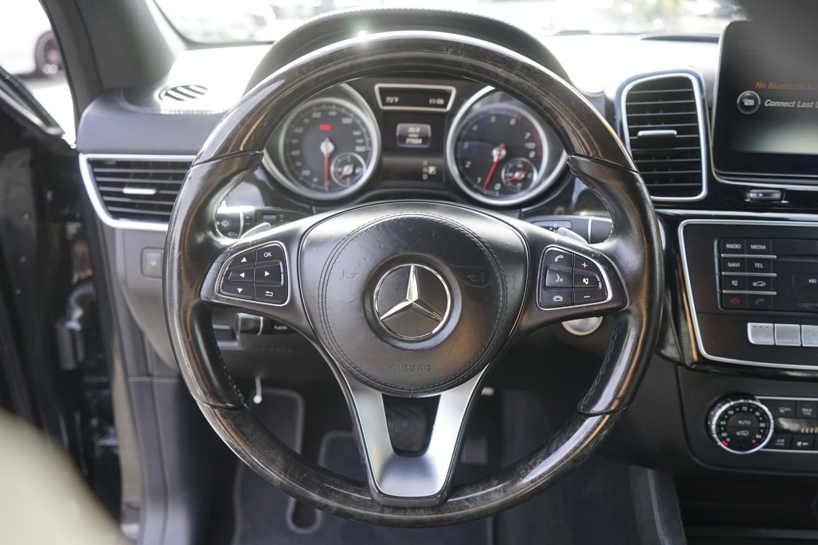 Used 2017 Mercedes-Benz GLS 450 4MATIC w/ Premium Package image 10