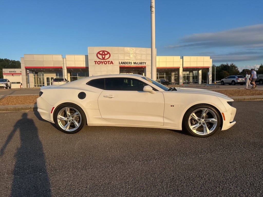 Used 2021 Chevrolet Camaro LT w/ RS Package image 2
