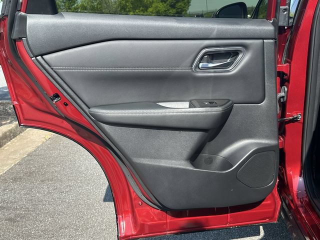 Certified 2025 Nissan Rogue Platinum AWD/4WD image 24