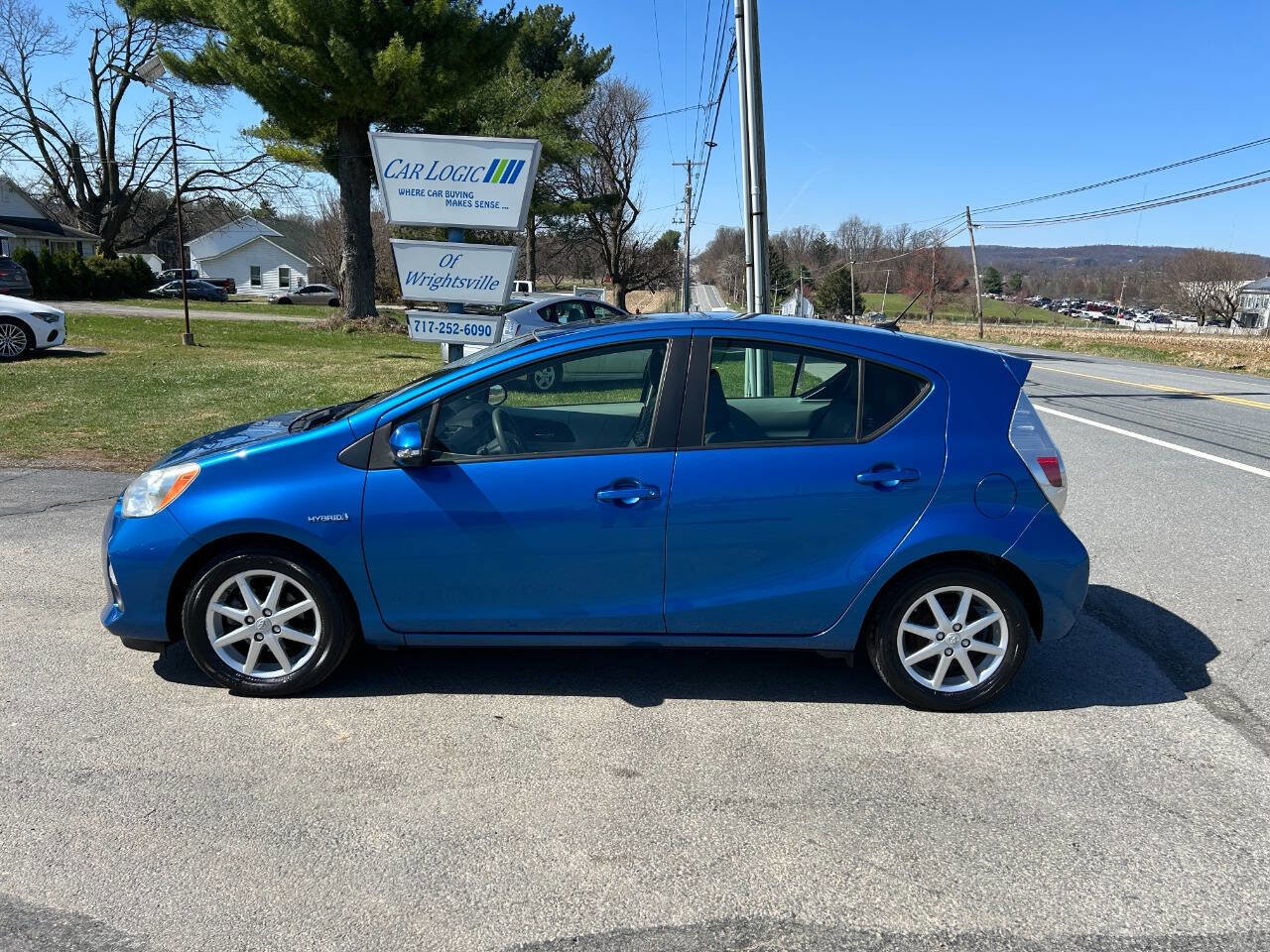 Used 2012 Toyota Prius C Four image 8