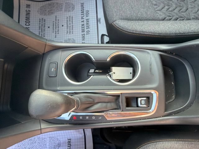 Used 2024 Chevrolet Equinox LT w/ LPO, Floor Liner Package FWD image 21