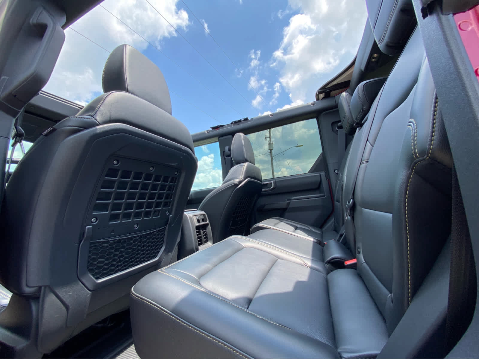 Used 2025 Ford Bronco Badlands AWD/4WD image 32