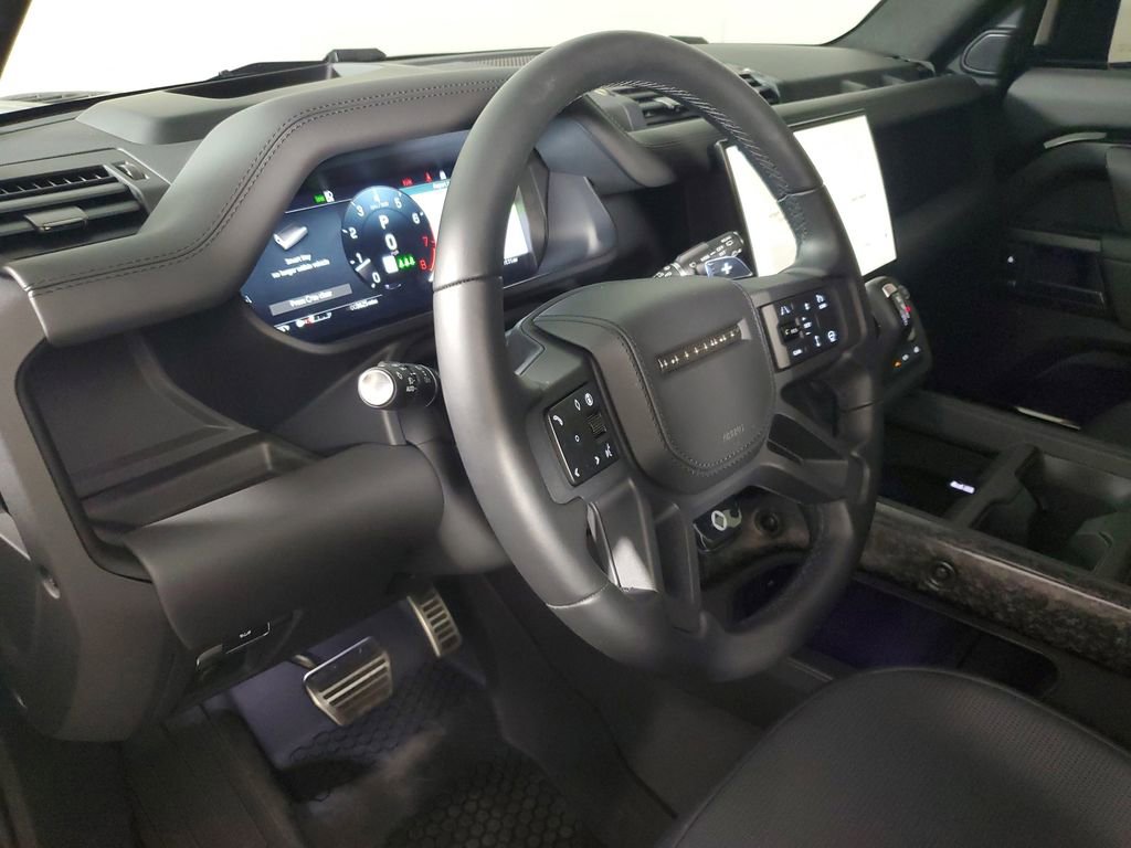 Used 2026 Land Rover Defender 110 AWD/4WD image 22