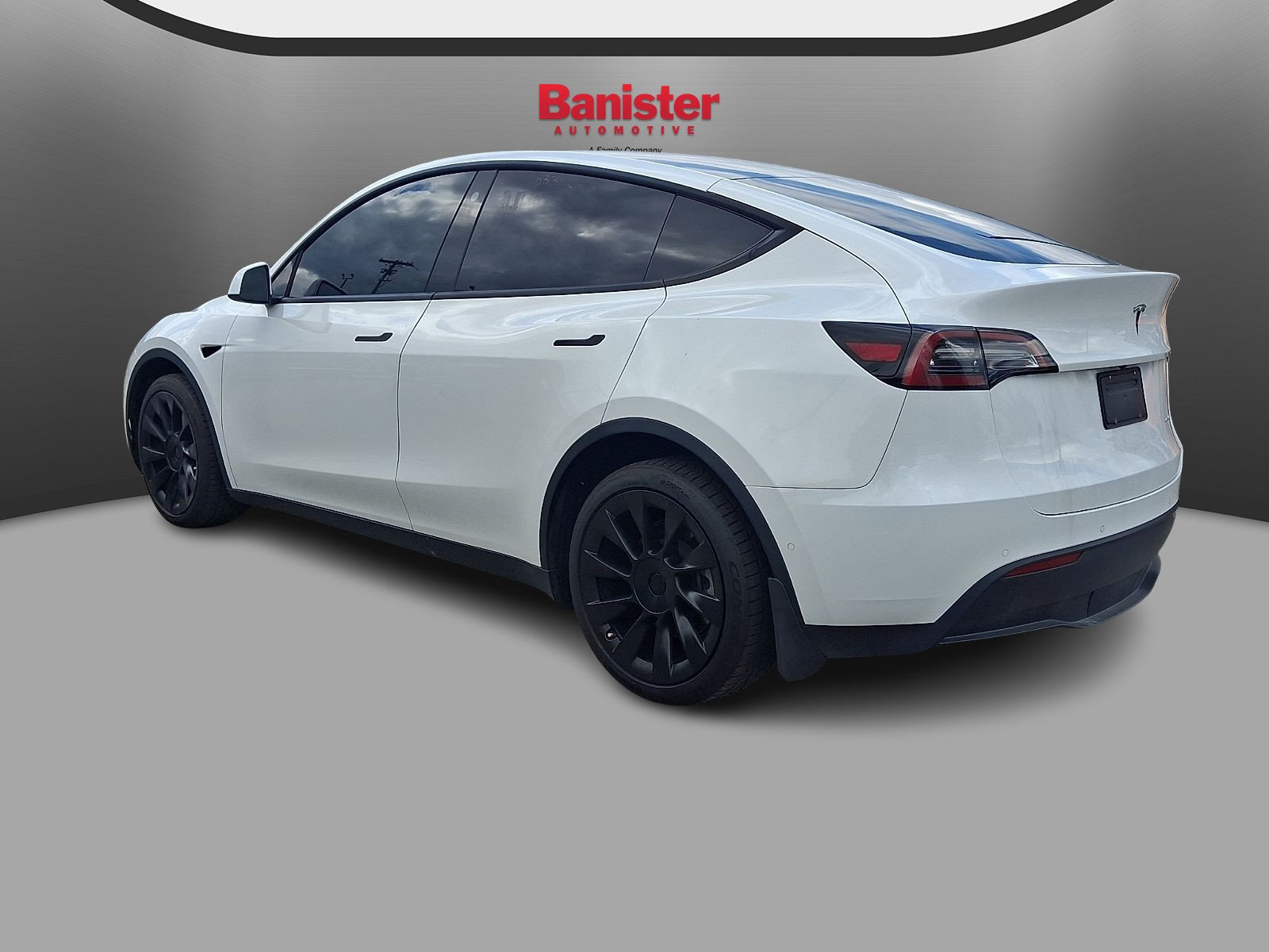 Used 2022 Tesla Model Y Long Range AWD/4WD image 6