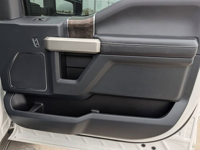 Used 2022 Ford F250 Lariat w/ Tremor Off-Road Package image 32