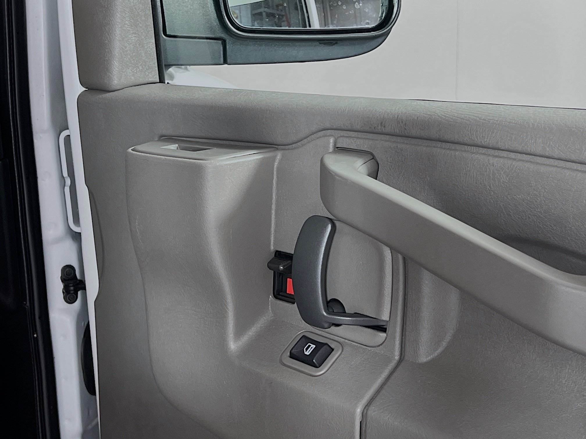 Used 2021 Chevrolet Express 2500 Extended w/ Communications Package RWD image 29