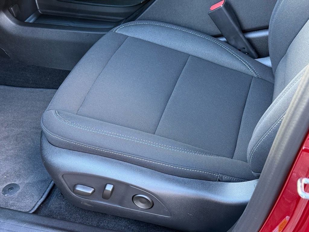 New 2026 Chevrolet Equinox EV LT image 9