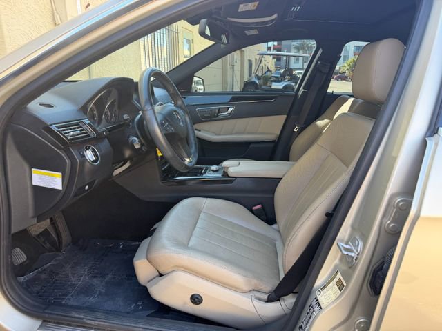 Used 2011 Mercedes-Benz E 550 Sedan w/ Premium 1 Pkg image 15