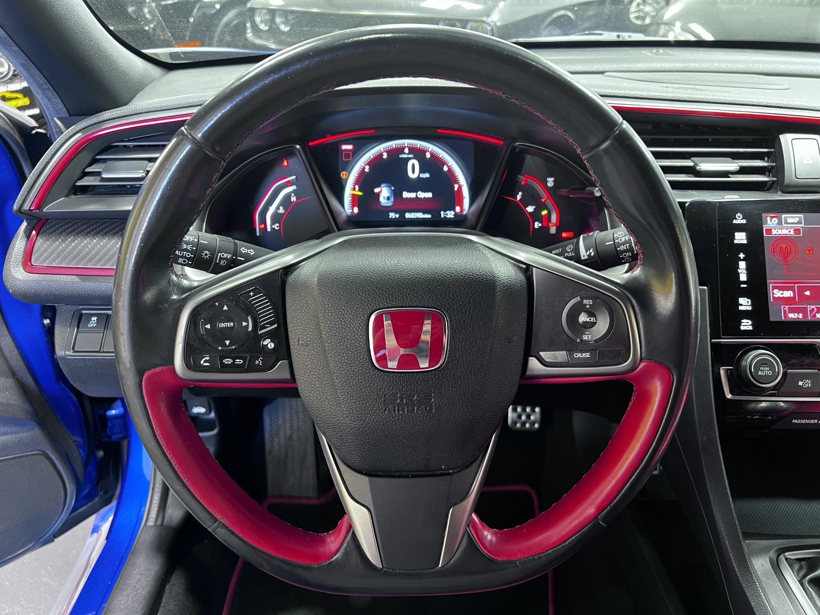 Used 2018 Honda Civic Type R image 11