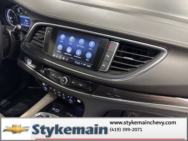 Used 2023 Buick Enclave Essence image 20