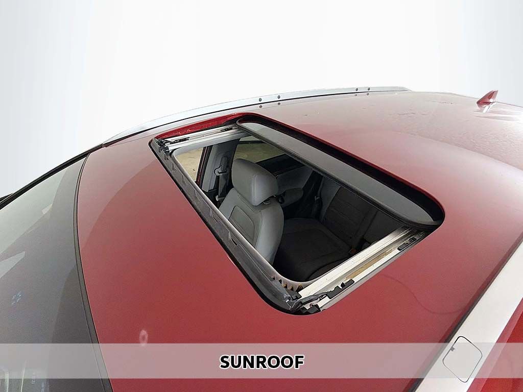 Used 2022 Honda CR-V Touring image 4