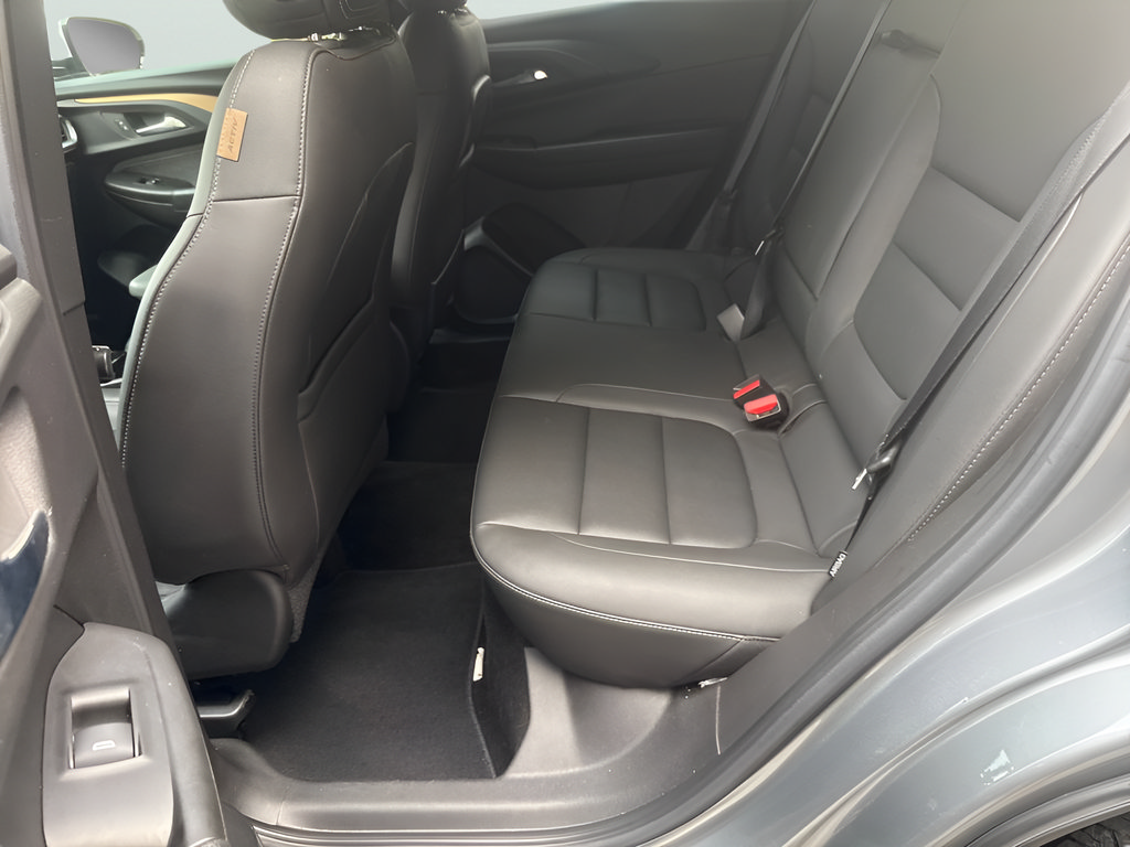 Used 2023 Chevrolet TrailBlazer ACTIV w/ Sun and Liftgate Package AWD/4WD image 9
