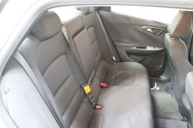 Used 2018 Chevrolet Malibu LS FWD image 9
