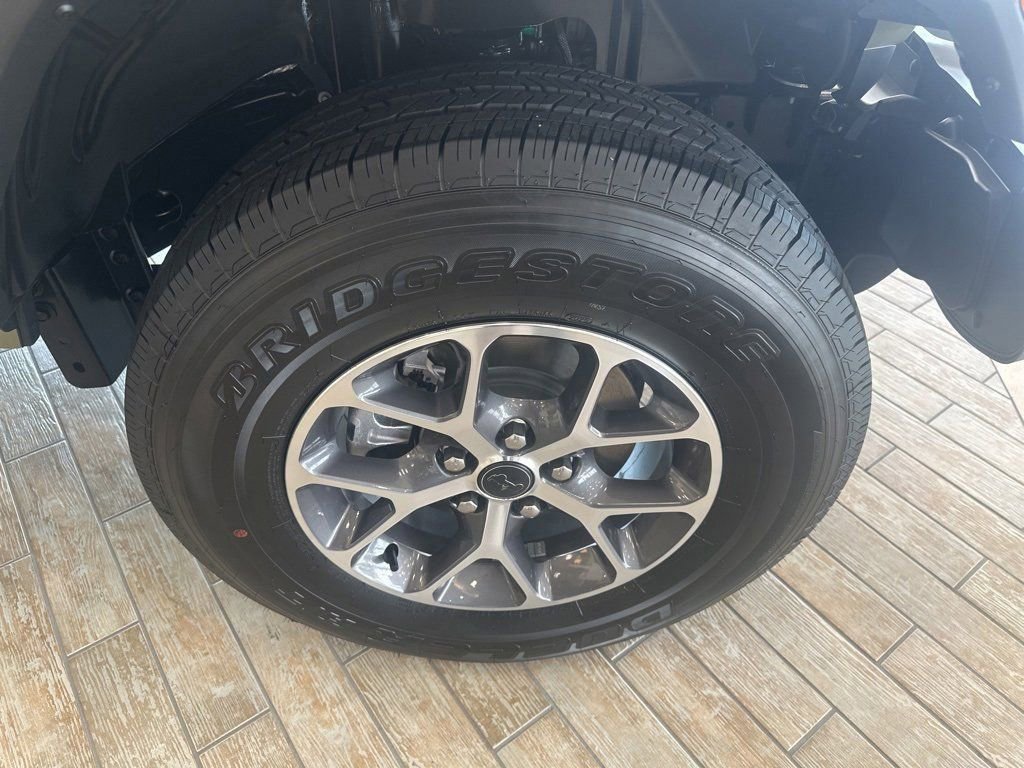 New 2025 Jeep Gladiator Sport image 15