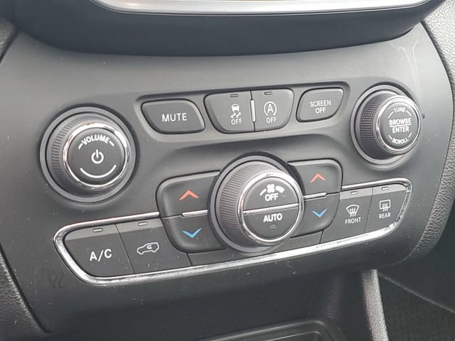 Used 2021 Jeep Cherokee Latitude Lux 80th Anniv w/ Quick Order Package 26U 80TH AWD/4WD image 16