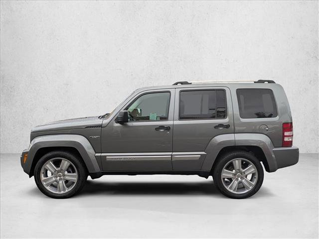 Used 2012 Jeep Liberty Limited Jet w/ Comfort/Convenience Group image 2