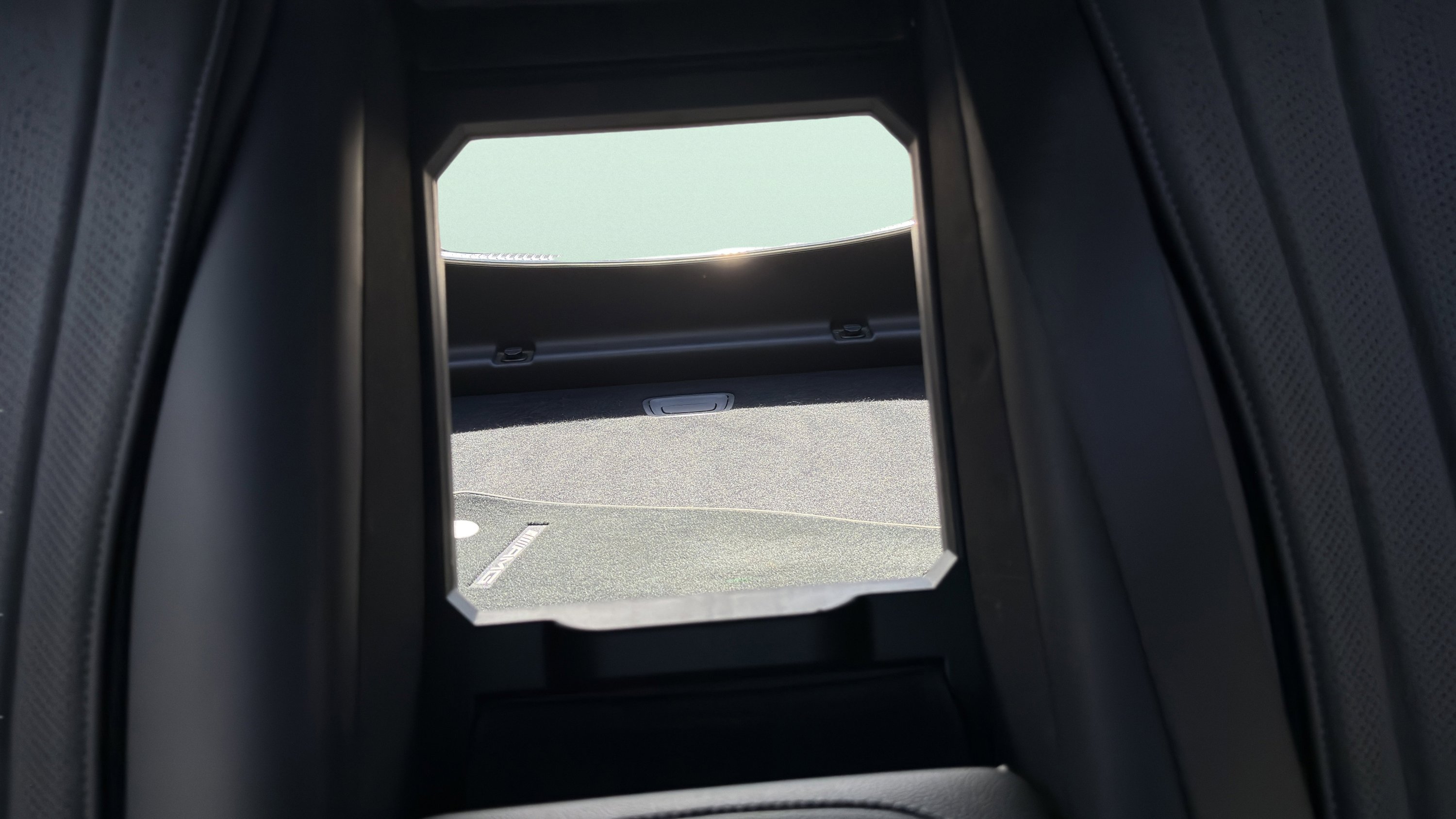 Used 2022 Mercedes-Benz S 500 S 500 w/ AMG Line Package image 34