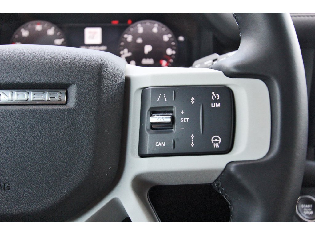 Used 2024 Land Rover Defender 110 SE AWD/4WD image 16