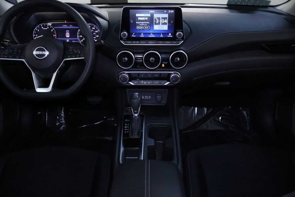 Used 2025 Nissan Sentra SV FWD image 16