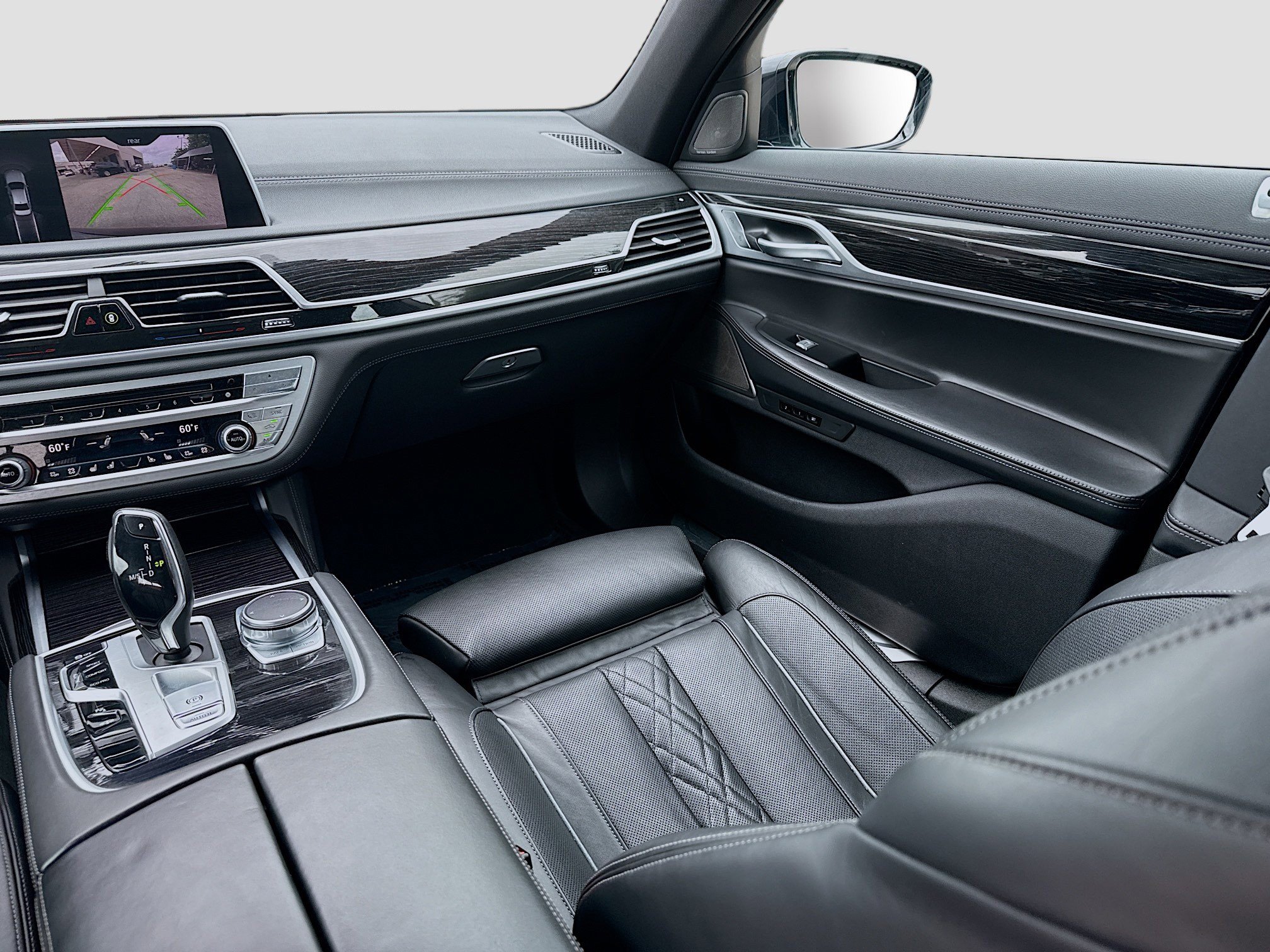 Used 2019 BMW 750i image 20