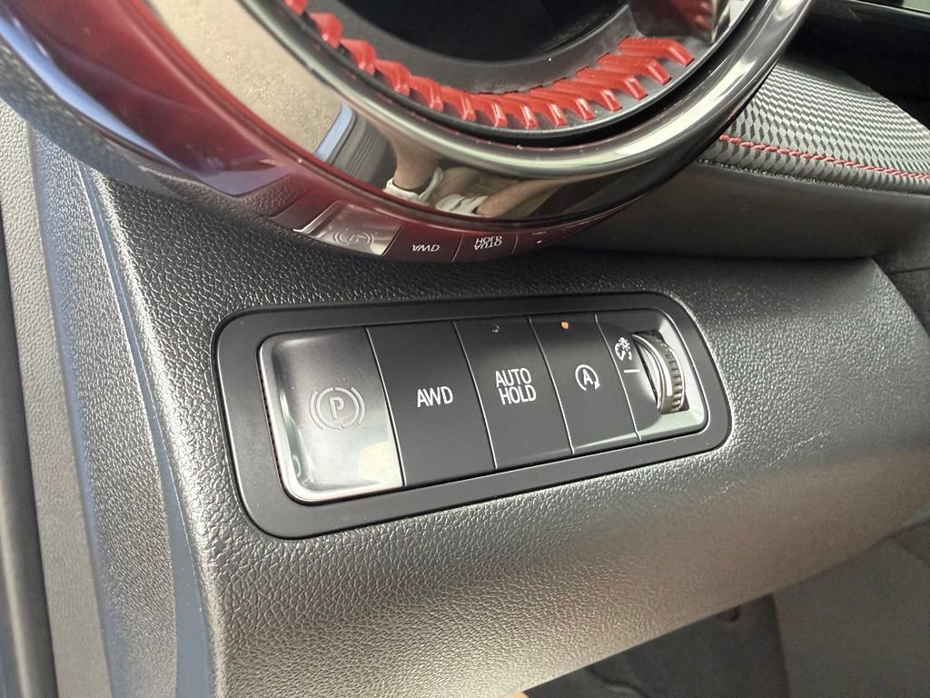 Used 2025 Chevrolet Equinox RS AWD/4WD image 19