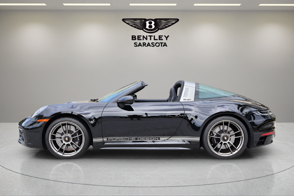 Used 2024 Porsche 911 AWD/4WD image 9