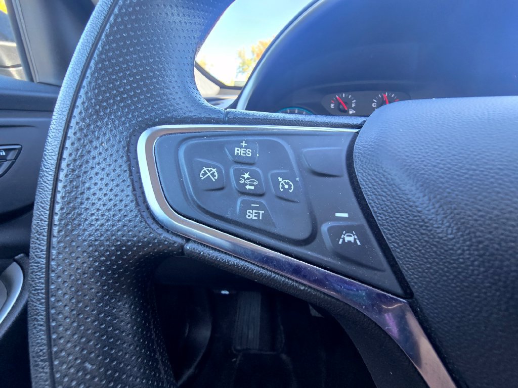 Used 2025 Chevrolet Malibu LT FWD image 24