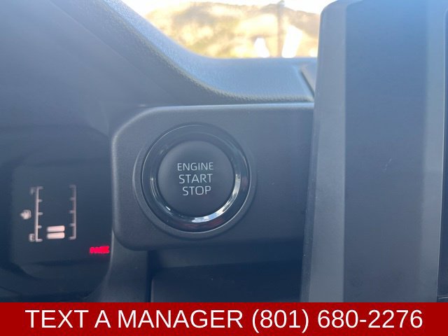 Used 2025 Toyota Tacoma SR5 AWD/4WD image 27