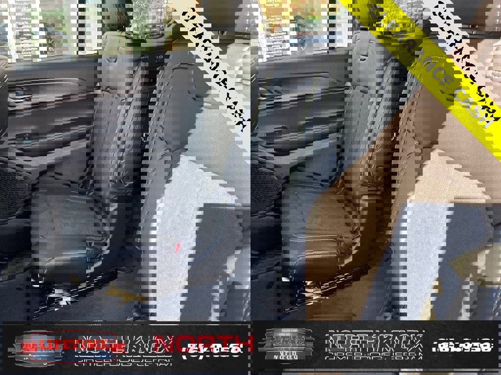 New 2025 Jeep Grand Cherokee L Altitude image 16