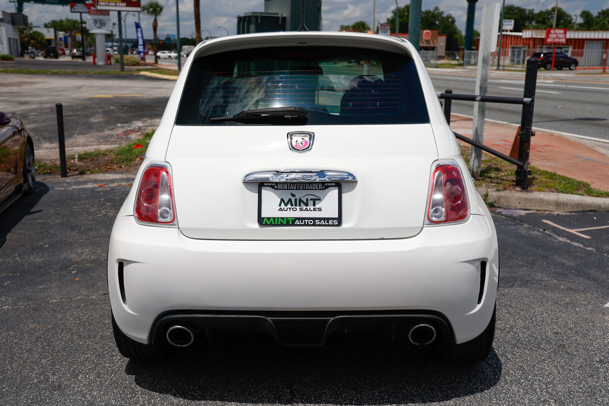 Used 2015 FIAT 500 Abarth FWD image 11