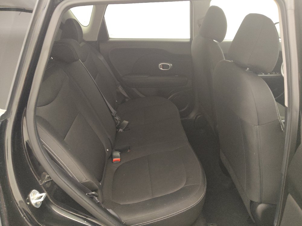 Used 2019 Kia Soul FWD image 19