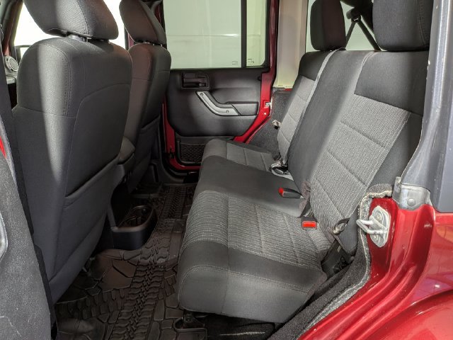 Used 2011 Jeep Wrangler Unlimited Sahara AWD/4WD image 26