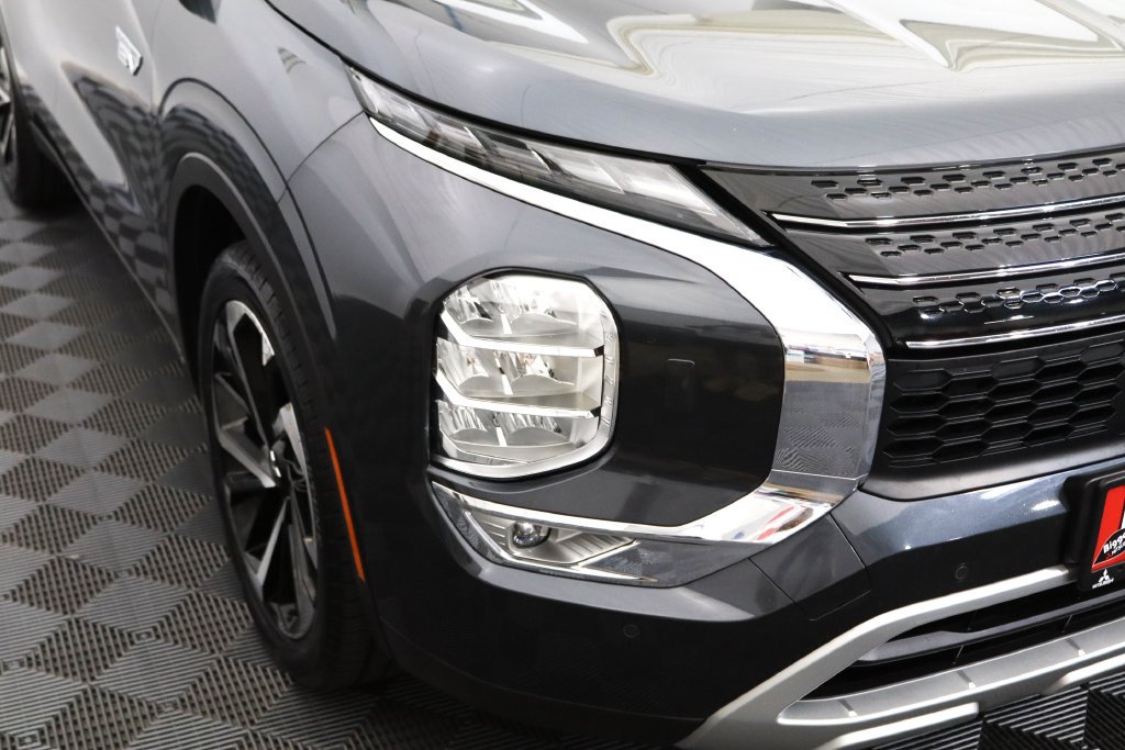 Used 2024 Mitsubishi Outlander SE AWD/4WD image 9