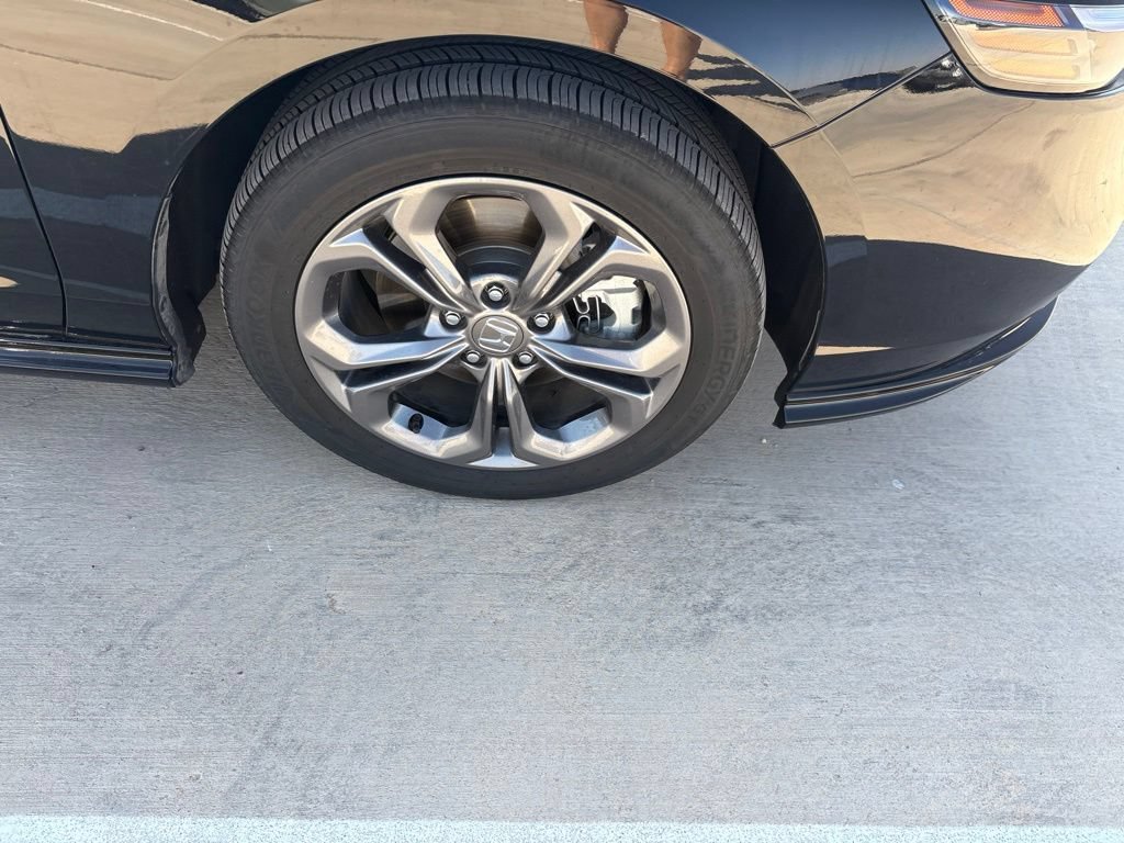 Used 2025 Honda Accord EX-L image 17