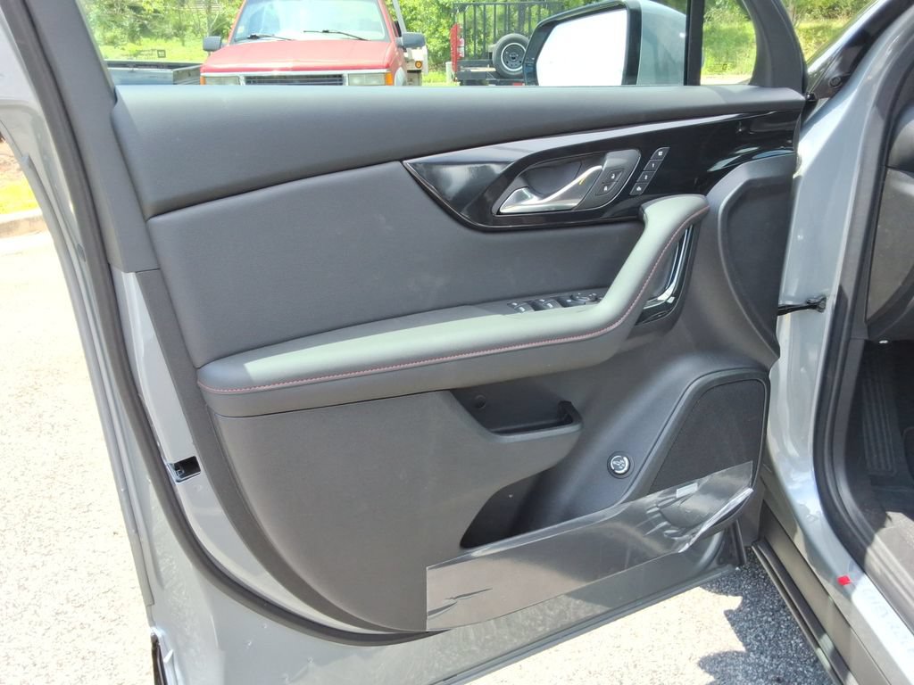 New 2026 Chevrolet Blazer RS w/ Driver Confidence II Package FWD image 19