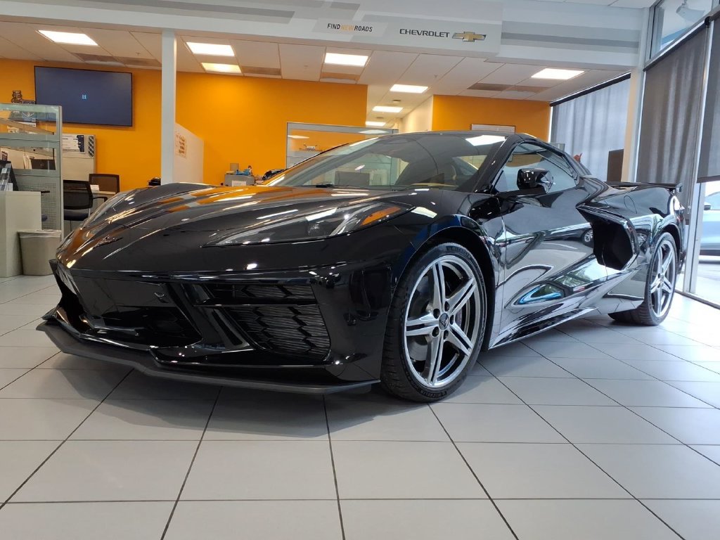 New 2027 Chevrolet Corvette Stingray Convertible w/ Z51 Performance Package RWD image 6