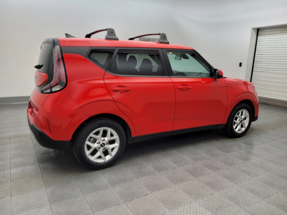 Used 2023 Kia Soul LX w/ LX Technology Package FWD image 10