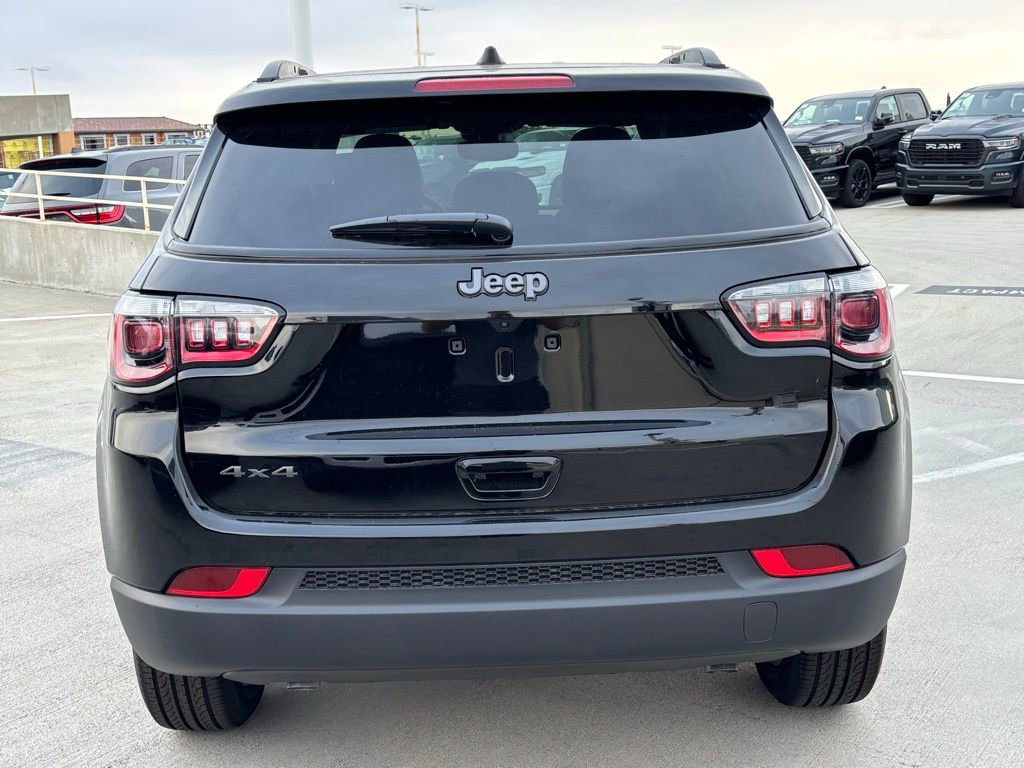 New 2026 Jeep Compass Altitude image 4