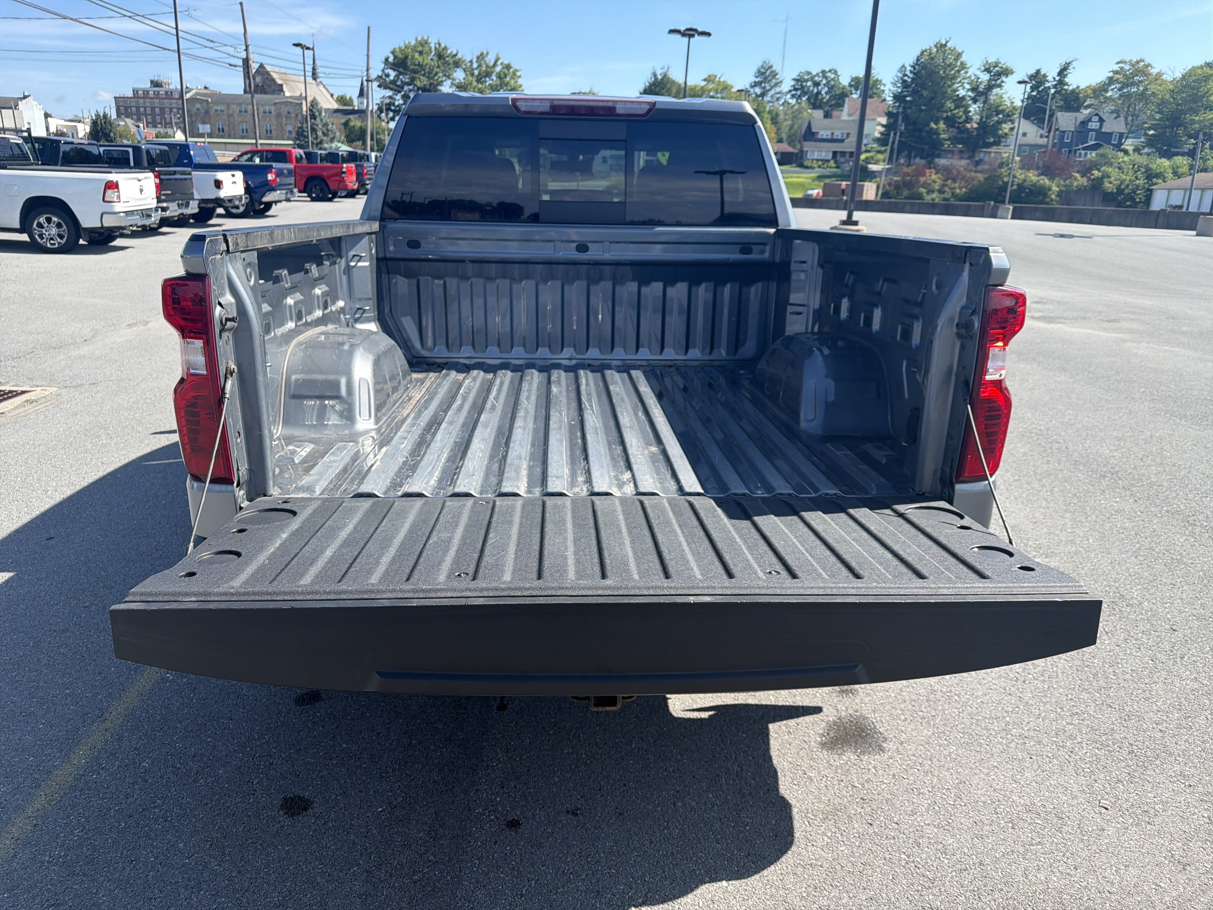 Used 2019 Chevrolet Silverado 1500 LT w/ All-Star Edition AWD/4WD image 17