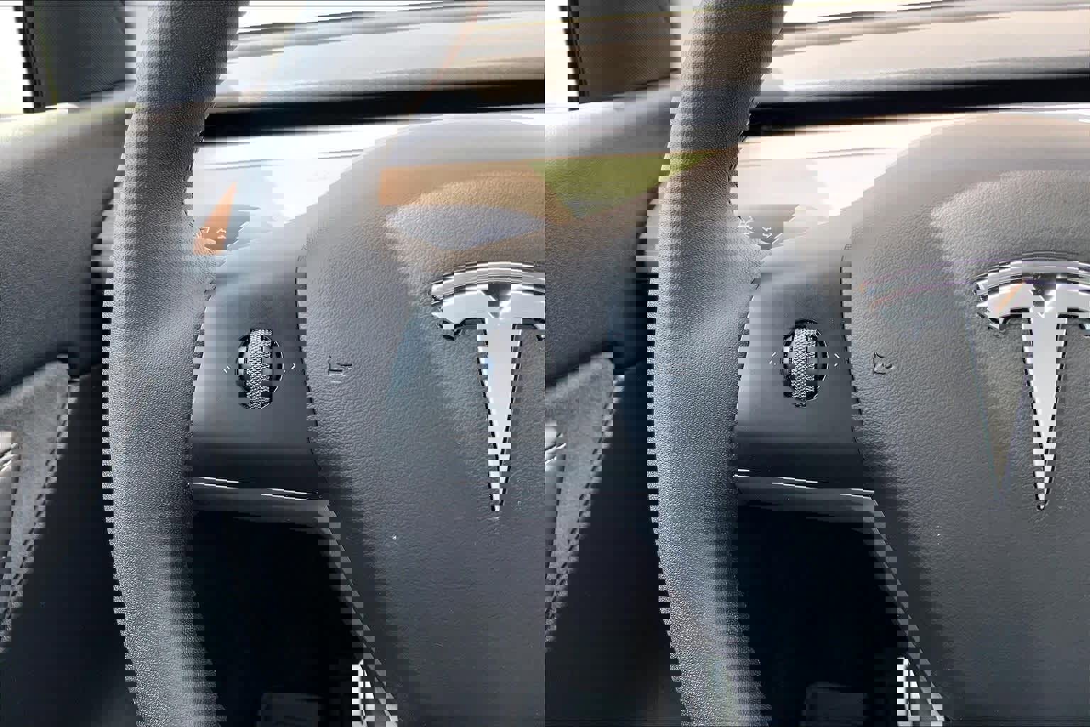 Used 2022 Tesla Model Y Performance image 25