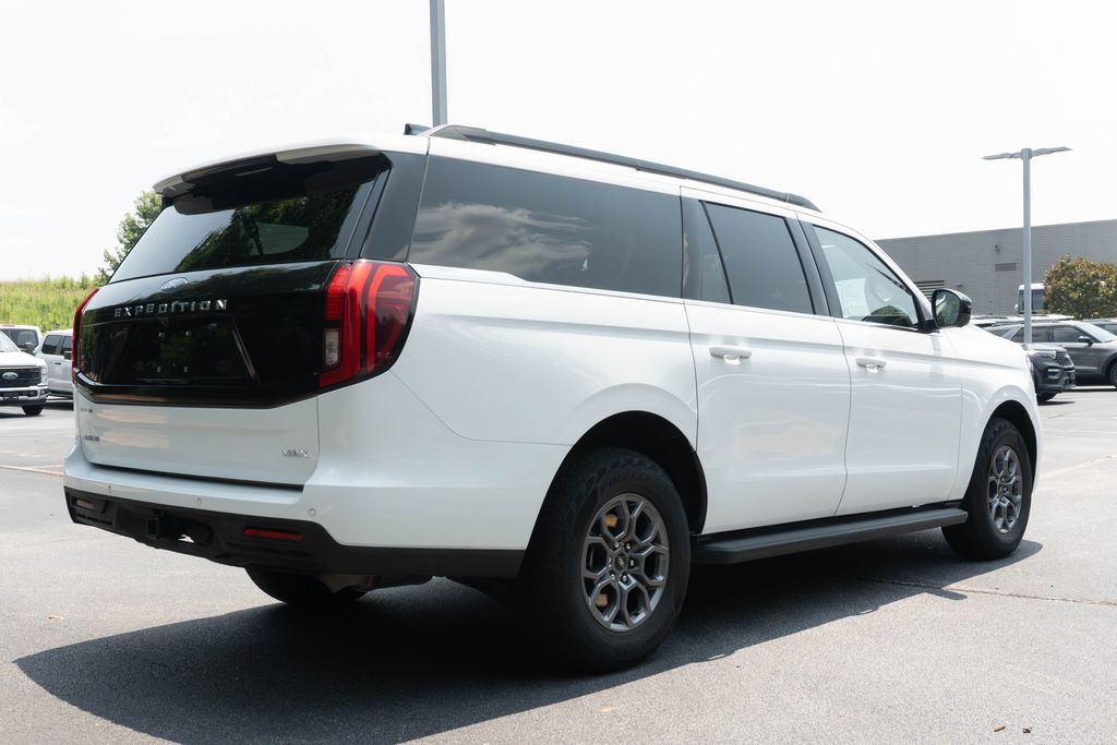 Used 2025 Ford Expedition Max Active RWD image 18