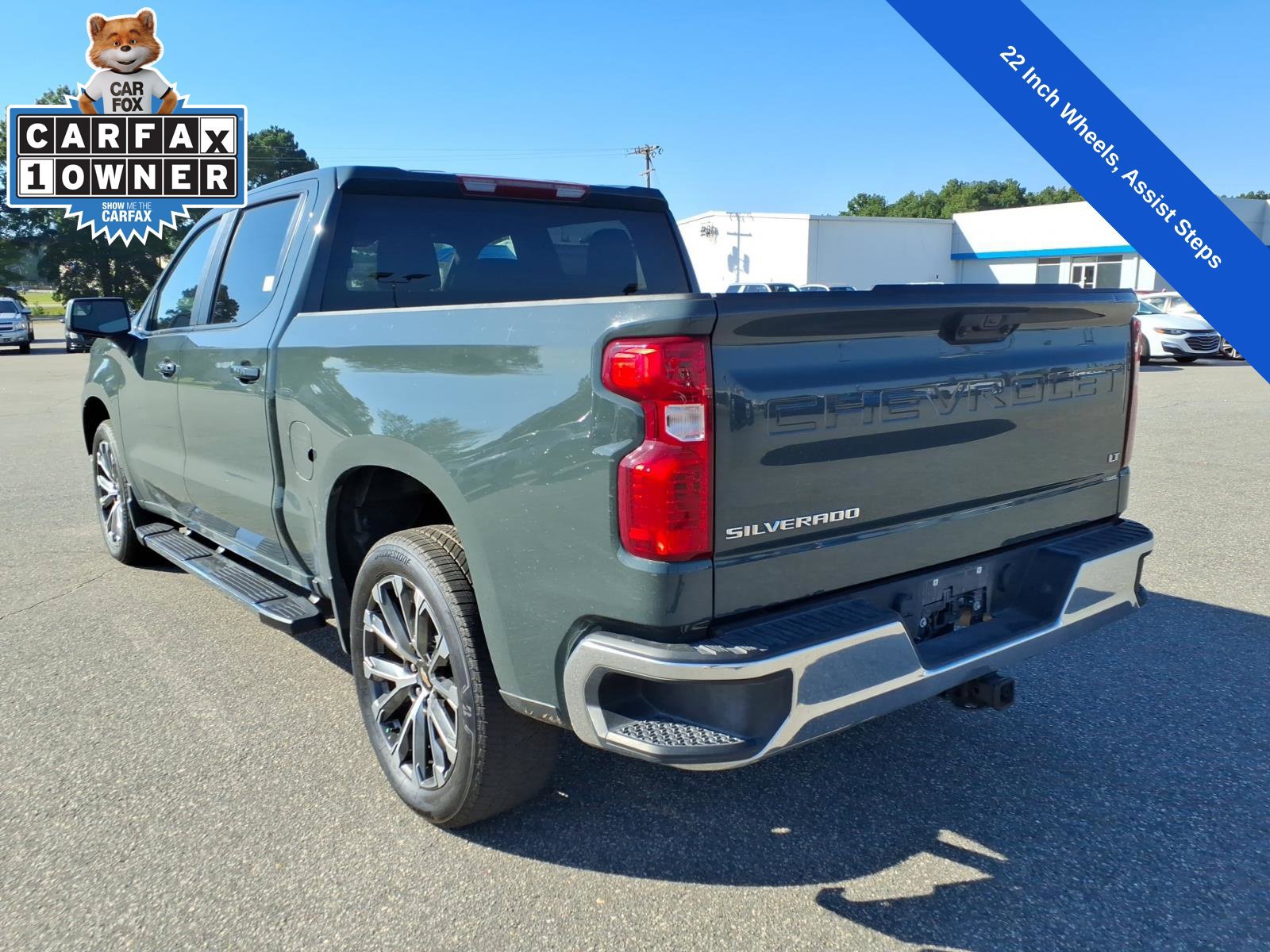 Used 2025 Chevrolet Silverado 1500 LT RWD image 3