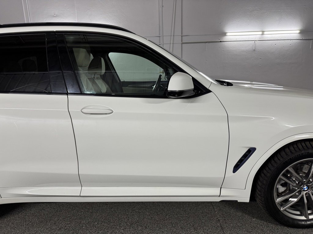 Used 2021 BMW X3 xDrive30e w/ Executive Package image 6