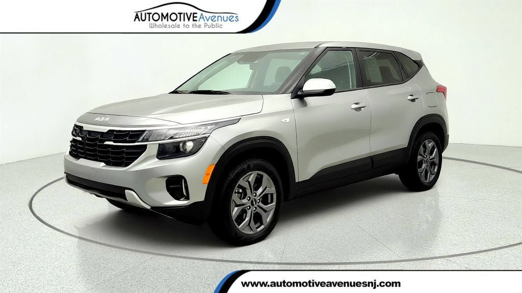 Used 2025 Kia Seltos LX